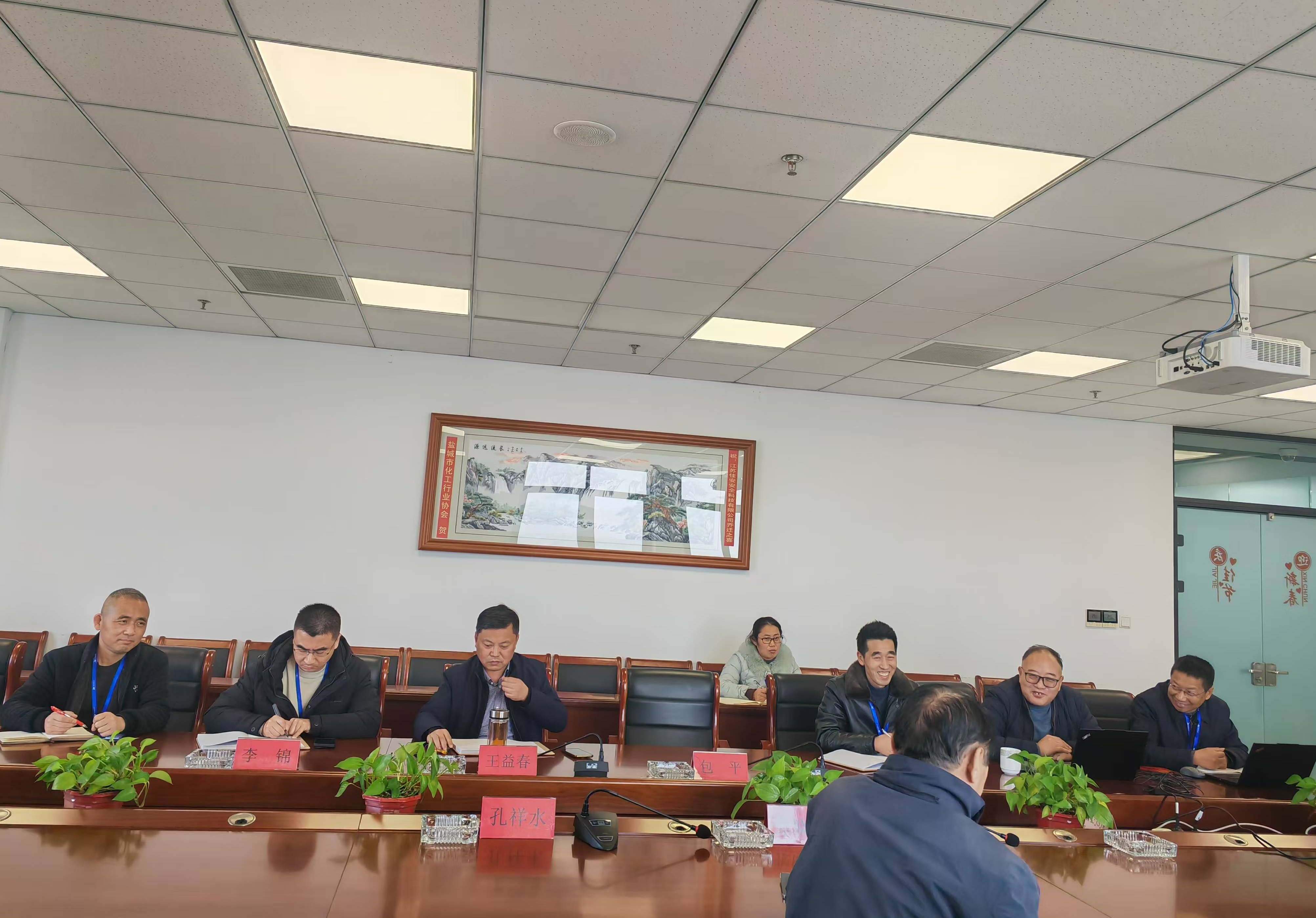 1737705556140589.jpg 4.jpg